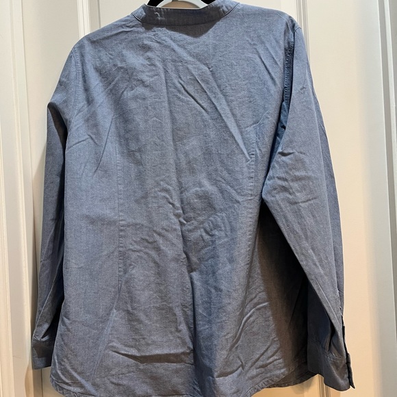 Travel Smith Blue Chambray Long Sleeve Button Up Collar roll up sleeves top XL - Picture 6 of 6